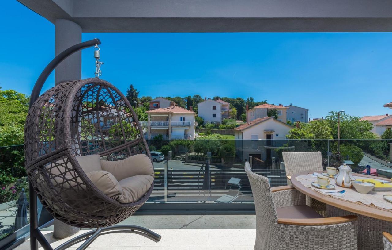 Modern Apartments With Shared Pool Near The Sea بولا المظهر الخارجي الصورة
