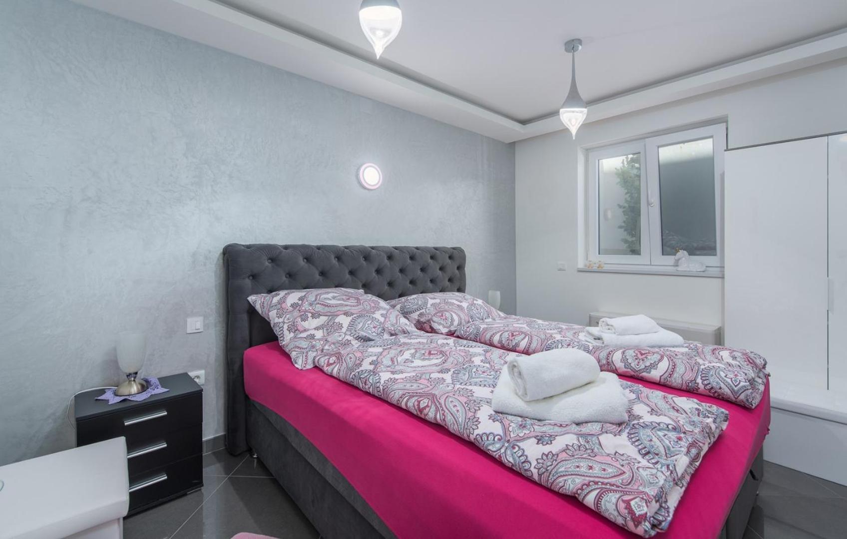 Modern Apartments With Shared Pool Near The Sea بولا المظهر الخارجي الصورة